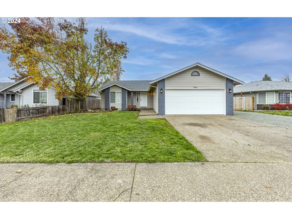 1900 Clark Avenue Cottage Grove OR 97424