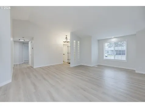 1900 Clark Avenue Cottage Grove OR 97424