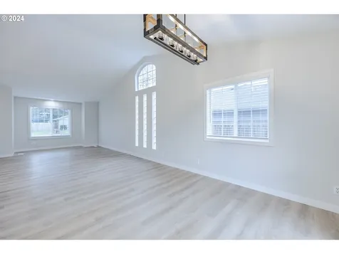 1900 Clark Avenue Cottage Grove OR 97424
