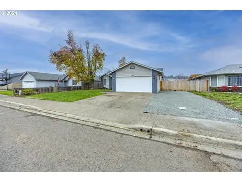 1900 Clark Avenue Cottage Grove OR 97424