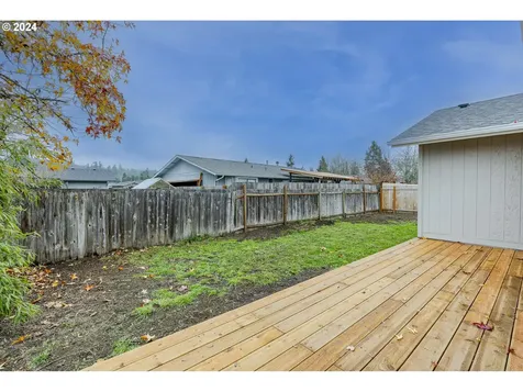 1900 Clark Avenue Cottage Grove OR 97424