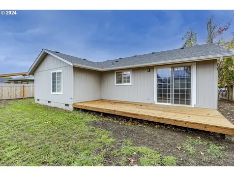 1900 Clark Avenue Cottage Grove OR 97424