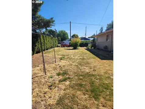 6935 N Powers Street Portland OR 97203
