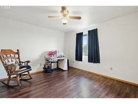 565 W Airway Road Lebanon OR 97355