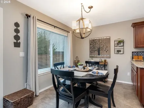 536 NW Willamette Court Mcminnville OR 97128