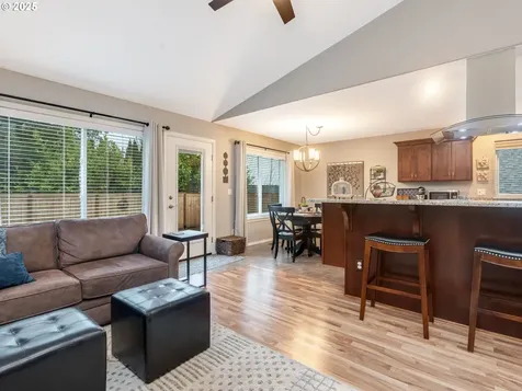 536 NW Willamette Court Mcminnville OR 97128