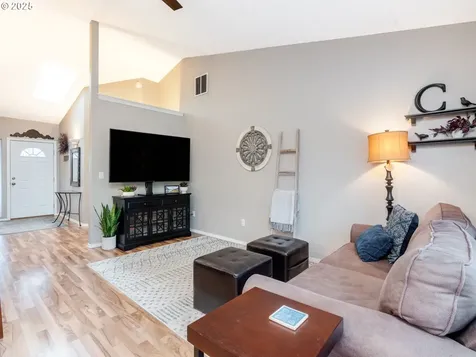 536 NW Willamette Court Mcminnville OR 97128