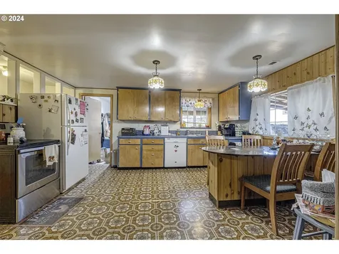 34070 SW Cook Road Hillsboro OR 97123