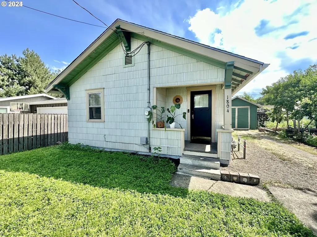 1804 Z Avenue La Grande OR 97850
