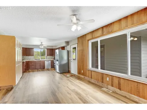 1720 Fernwood Drive Tillamook OR 97141