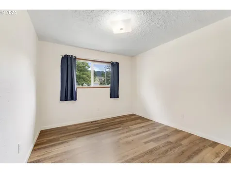 1720 Fernwood Drive Tillamook OR 97141