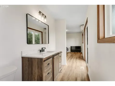 1720 Fernwood Drive Tillamook OR 97141