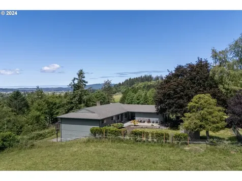 1720 Fernwood Drive Tillamook OR 97141