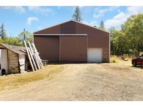 7810 Nonpareil Road Sutherlin OR 97479