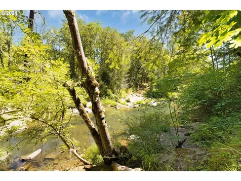 7810 Nonpareil Road Sutherlin OR 97479