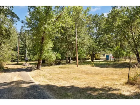 7810 Nonpareil Road Sutherlin OR 97479