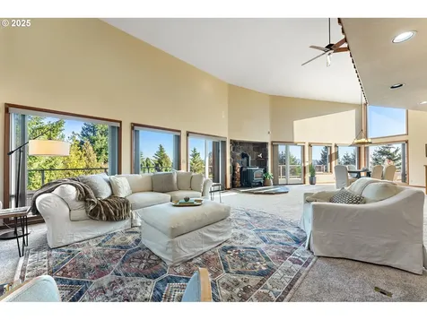 16605 NE Mountain Home Road Sherwood OR 97140