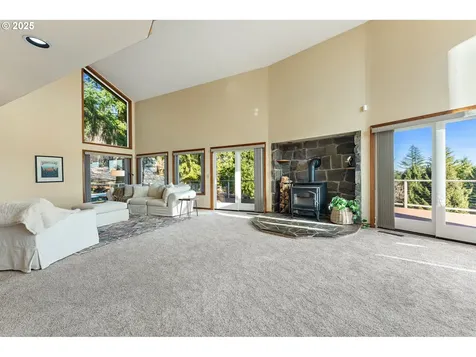 16605 NE Mountain Home Road Sherwood OR 97140
