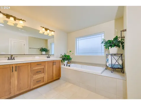 17363 SW Jean Louise Road Sherwood OR 97140