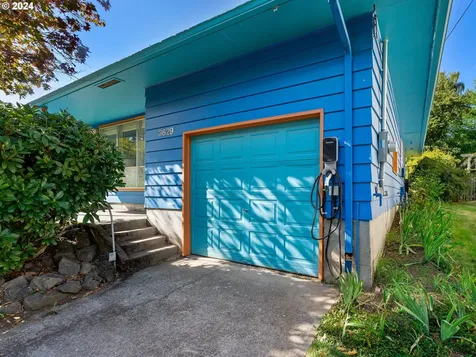 3629 Sw Caldew Street Portland OR 97219