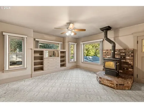 152 S Palatine Hill Road Portland OR 97219