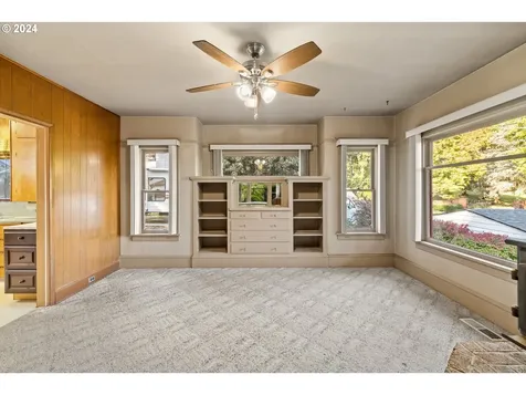 152 S Palatine Hill Road Portland OR 97219