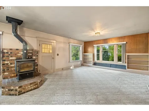 152 S Palatine Hill Road Portland OR 97219