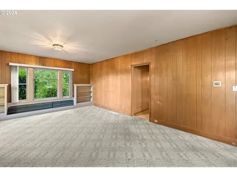152 S Palatine Hill Road Portland OR 97219