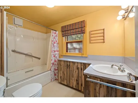 152 S Palatine Hill Road Portland OR 97219