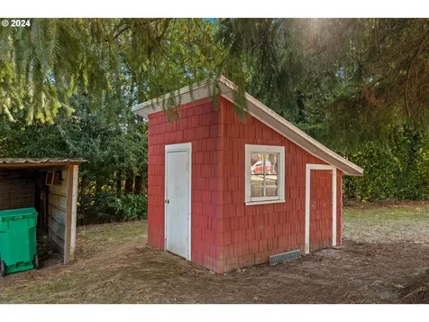 152 S Palatine Hill Road Portland OR 97219