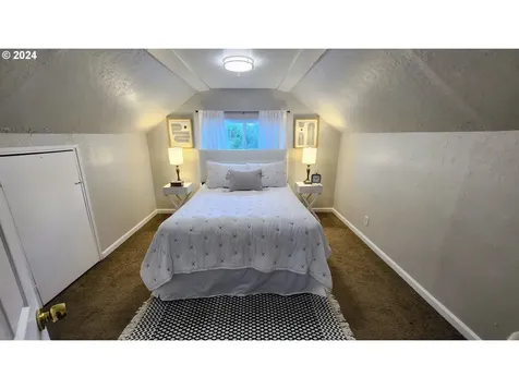 1315 NE 112th Avenue Portland OR 97220