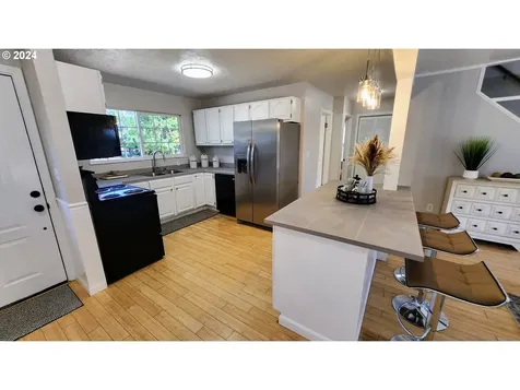 1315 NE 112th Avenue Portland OR 97220