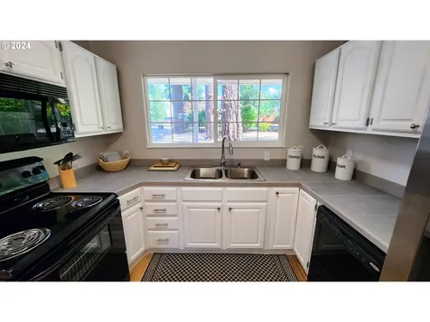 1315 NE 112th Avenue Portland OR 97220