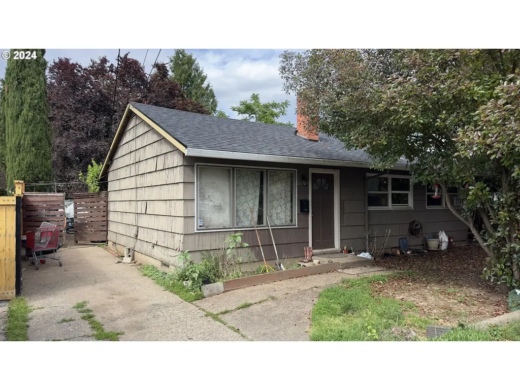 9135 Se Pine Street Portland OR 97216