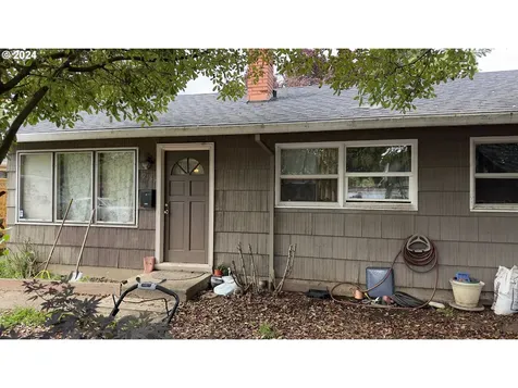9135 Se Pine Street Portland OR 97216