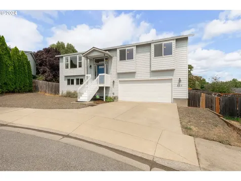 235 SE Lebleu Lane Winston OR 97496