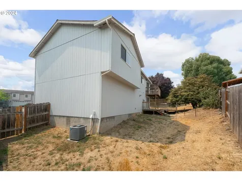235 SE Lebleu Lane Winston OR 97496
