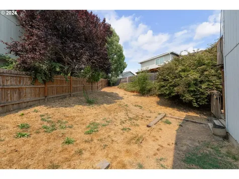 235 SE Lebleu Lane Winston OR 97496