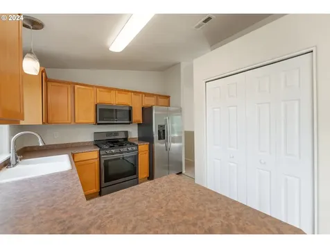 235 SE Lebleu Lane Winston OR 97496