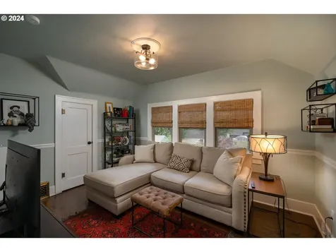1419 22nd Avenue Longview WA 98632