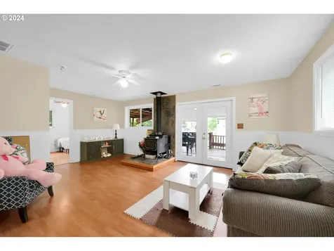 310 E Oak Street Lebanon OR 97355
