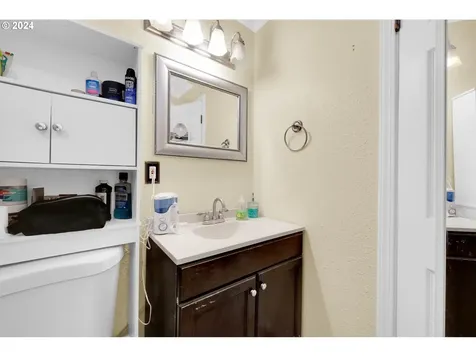 310 E Oak Street Lebanon OR 97355