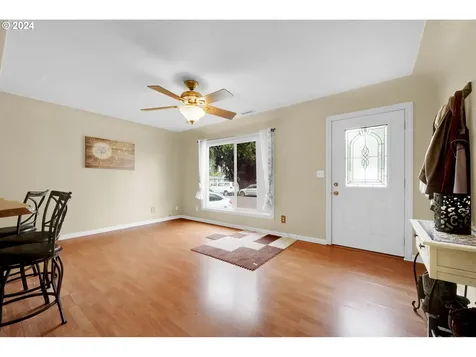 310 E Oak Street Lebanon OR 97355