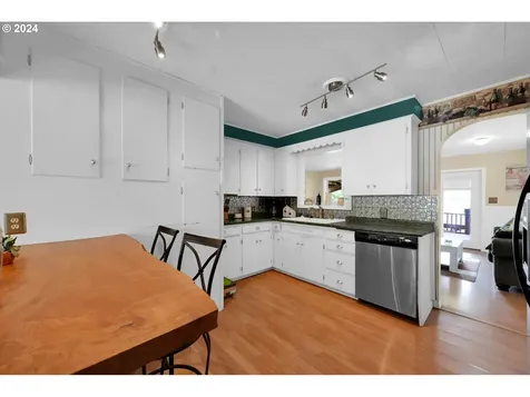 310 E Oak Street Lebanon OR 97355