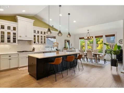 5633 Mount Vernon Street SE Salem OR 97306