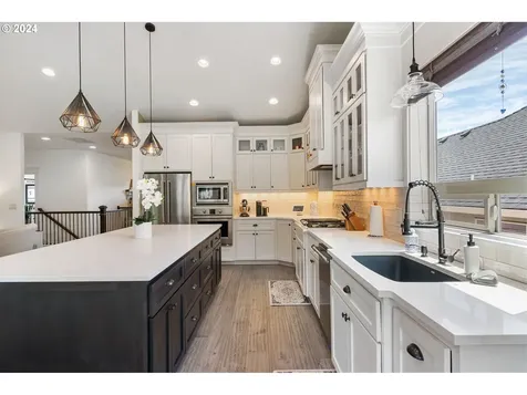 5633 Mount Vernon Street SE Salem OR 97306