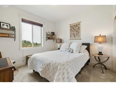 5633 Mount Vernon Street SE Salem OR 97306