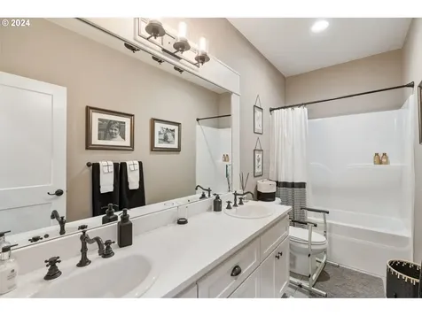 5633 Mount Vernon Street SE Salem OR 97306