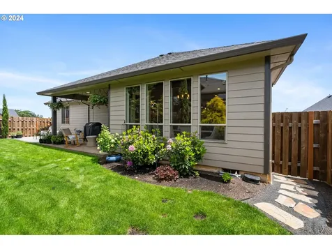 5633 Mount Vernon Street SE Salem OR 97306