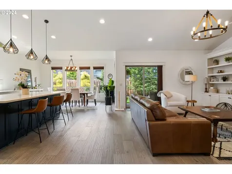 5633 Mount Vernon Street SE Salem OR 97306